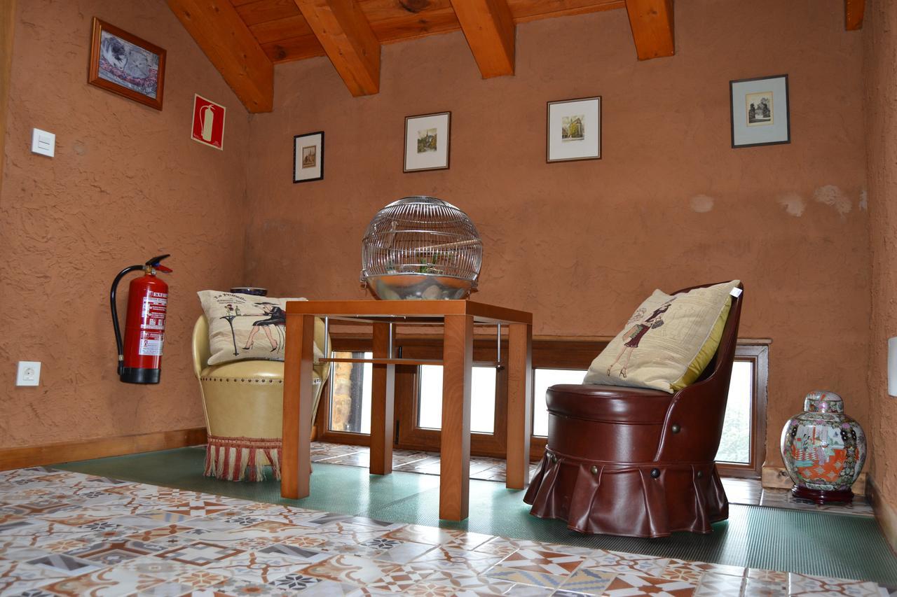 El Trasgu De Foncebadon Hotel Ngoại thất bức ảnh